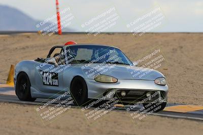 media/Jan-26-2025-SCCA SD (Sun) [[bcf61ed115]]/4-Women Novice/Session 3 (Turn 12/